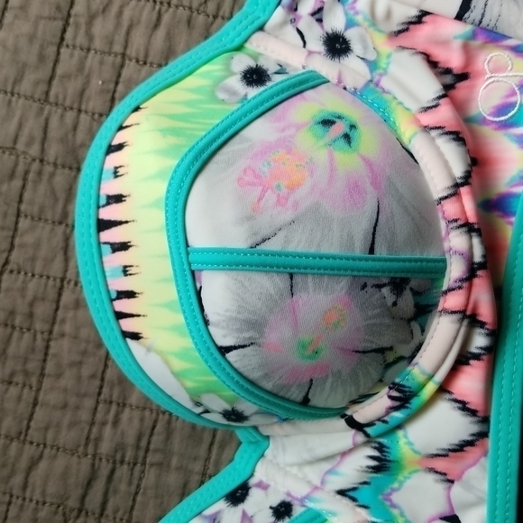 OP Structured Strapless Bikini Top Women's Swim EUC - Picture 4 of 6